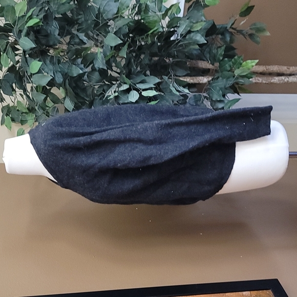 Weatherproof Merino Cashmere Charcoal Gray Sweater - Picture 3 of 6